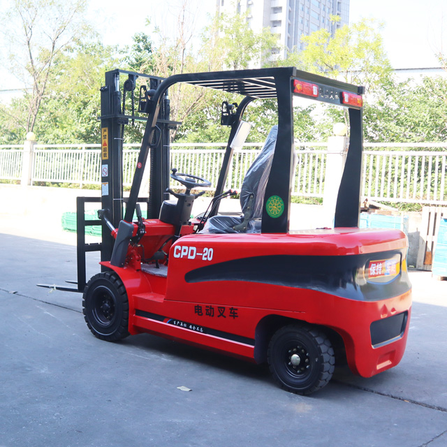 Custom 2.0 Ton Forklift Truck  - Heavy Equipment Logistics recension och pris
