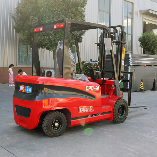 Custom 2.0 Ton Forklift Truck  - Heavy Equipment Logistics recension och pris